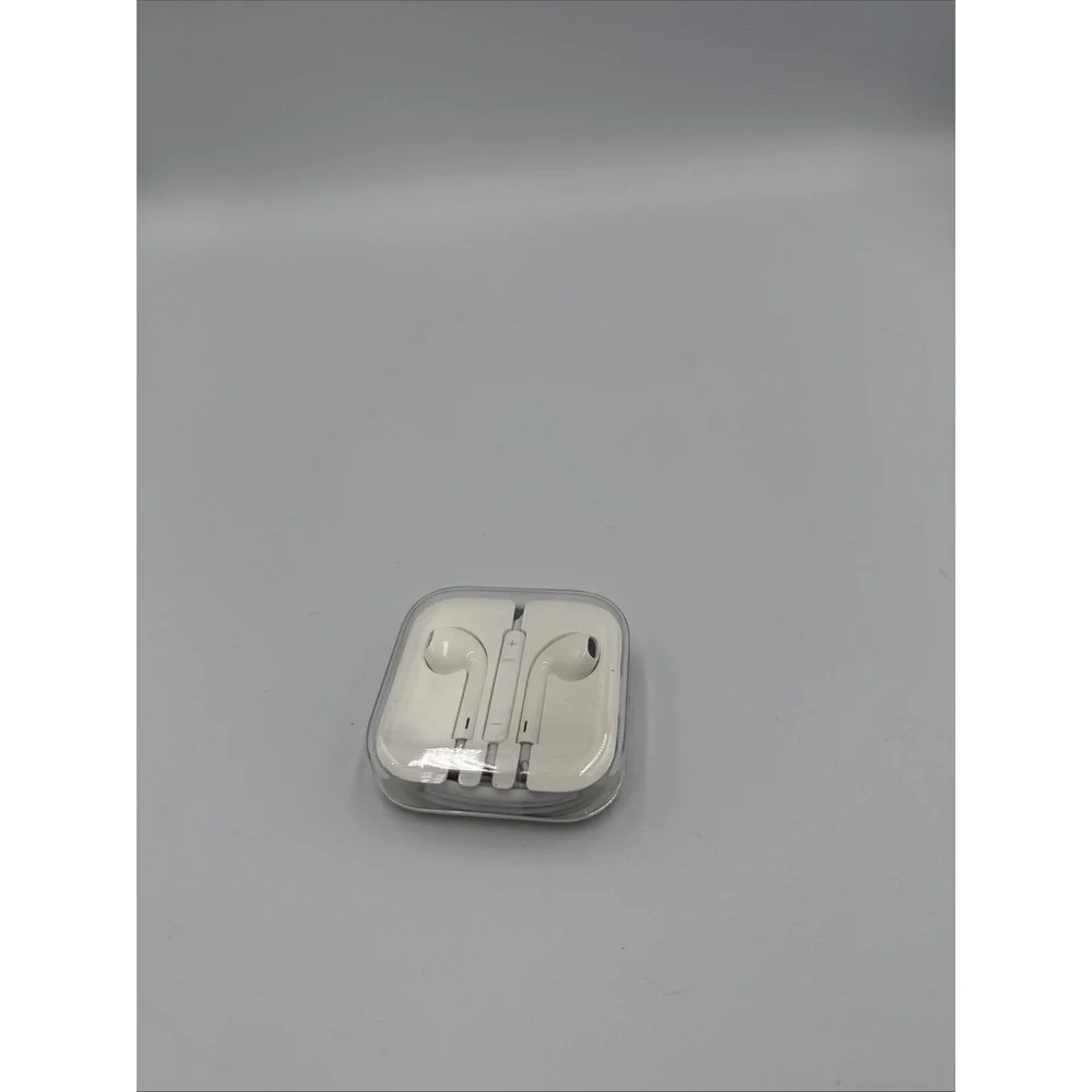 Apple iPhone 4,5, 5S, 6 6S Plus + with Remote & Mic Earphones EarPods 3.5mm -OEM